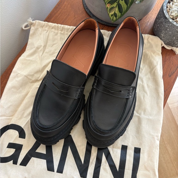 Ganni Women’s Black Lugsole Chunky Loafers - Picture 8 of 10